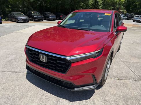 Used 2023 Honda CR-V LX image 4