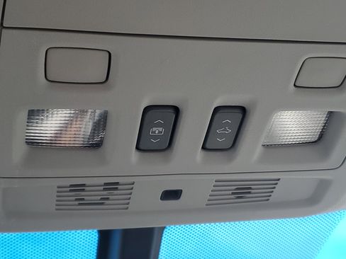 Used 2011 Cadillac CTS Wagon image 27