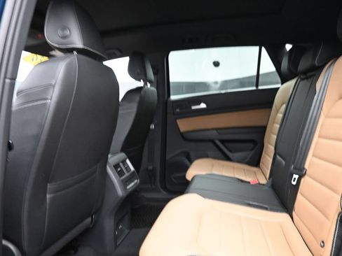 Used 2020 Volkswagen Atlas Cross Sport SEL Premium AWD/4WD image 14