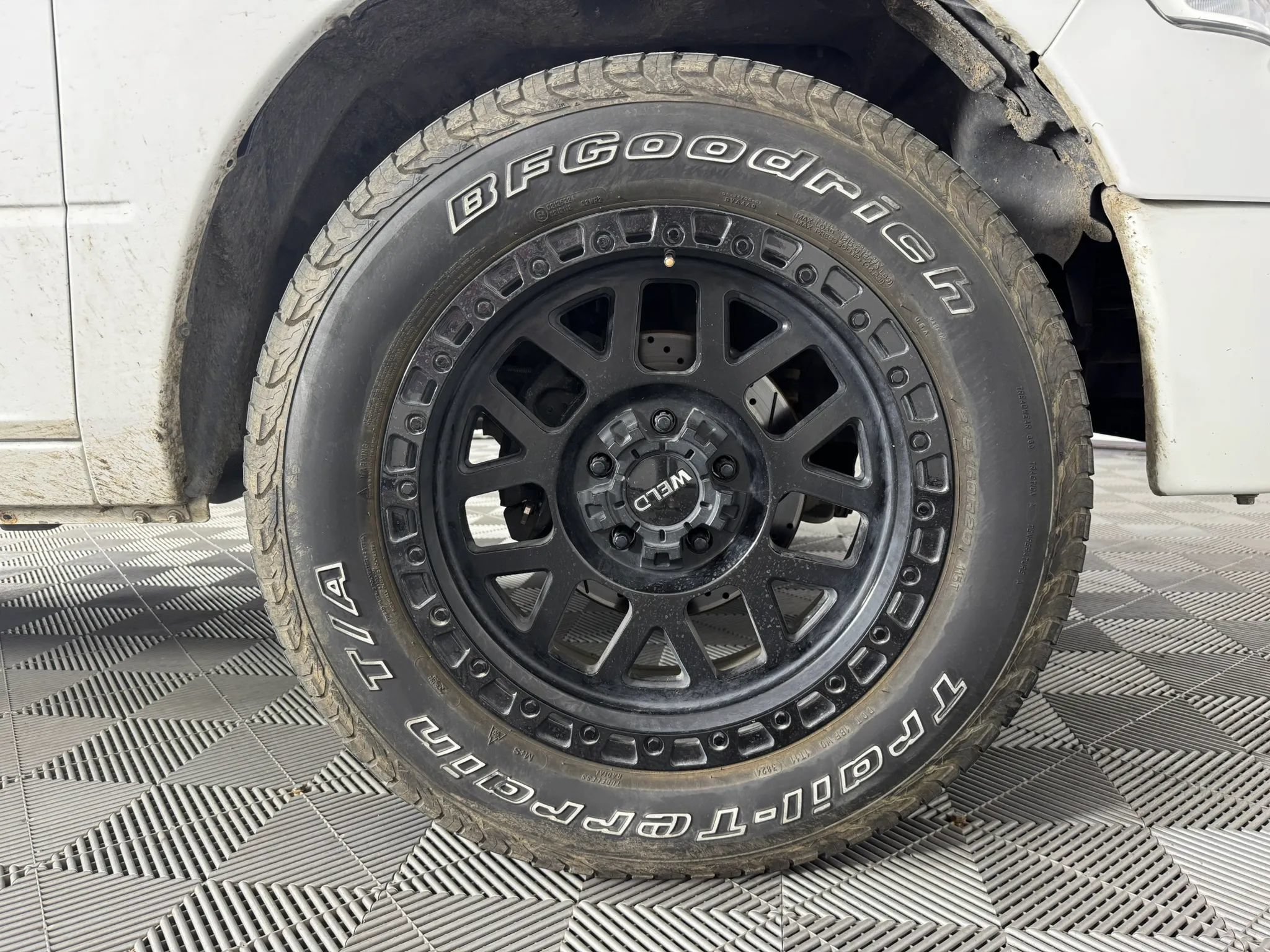 Used 2015 RAM 1500 Limited AWD/4WD image 45