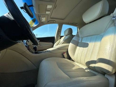 Used 2016 INFINITI QX50 Sport Utility 4D w/ Premium Package image 10