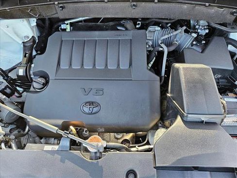 Used 2016 Toyota Highlander Limited Platinum image 23