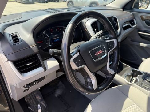 Used 2019 GMC Terrain SLE w/ Driver Convenience Package AWD/4WD image 18