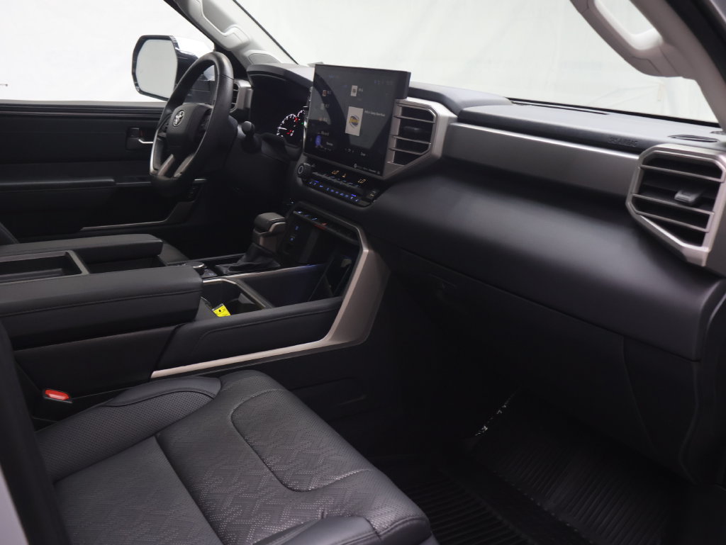 Used 2023 Toyota Tundra Limited AWD/4WD image 10