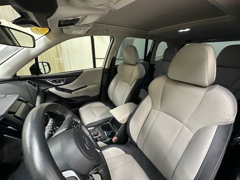 Used 2023 Subaru Forester Premium AWD/4WD image 25