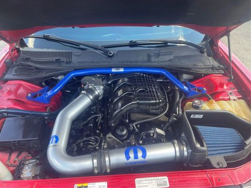 Used 2015 Dodge Challenger SXT Plus w/ Driver Convenience Group image 19