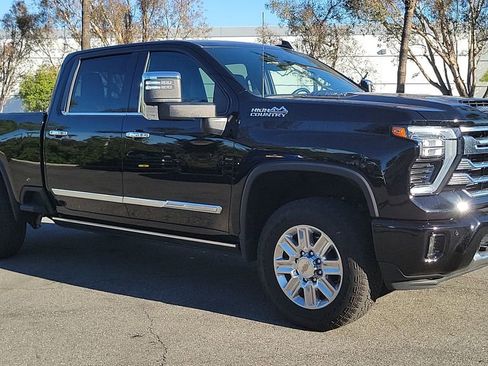 Used 2024 Chevrolet Silverado 2500 High Country w/ High Country Premium Package image 1