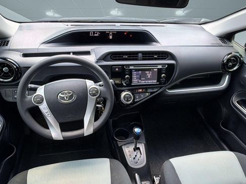 Used 2016 Toyota Prius C Persona Series FWD image 15