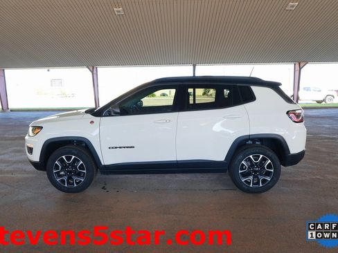 Used 2021 Jeep Compass Trailhawk w/ Sun and Sound Group image 3