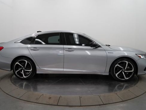 Used 2022 Honda Accord Sport image 8