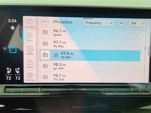 Used 2025 Volkswagen Atlas SE image 49