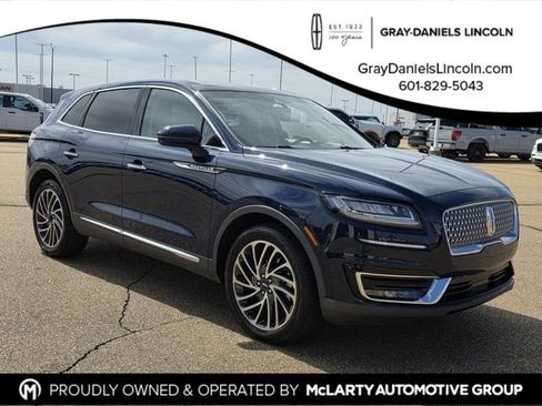 Used 2019 Lincoln Nautilus Reserve image 1