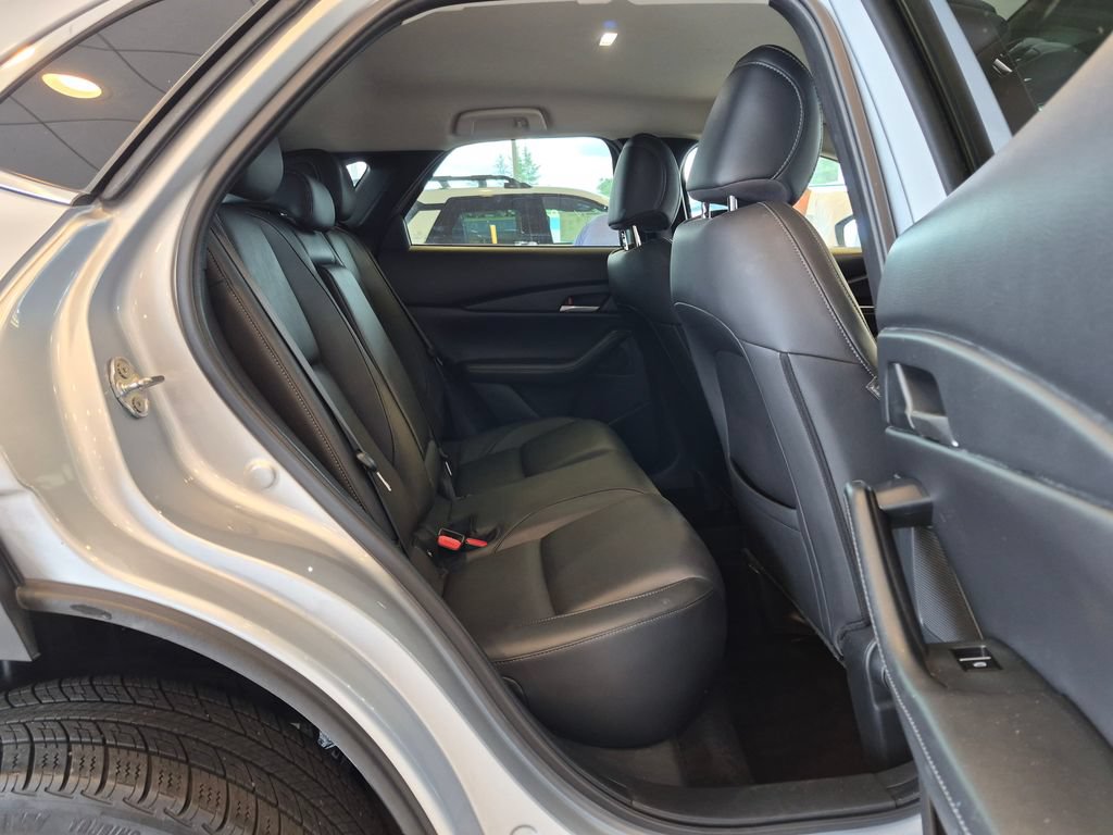 Used 2021 MAZDA CX-30 AWD 2.5 S w/ Select Package image 26