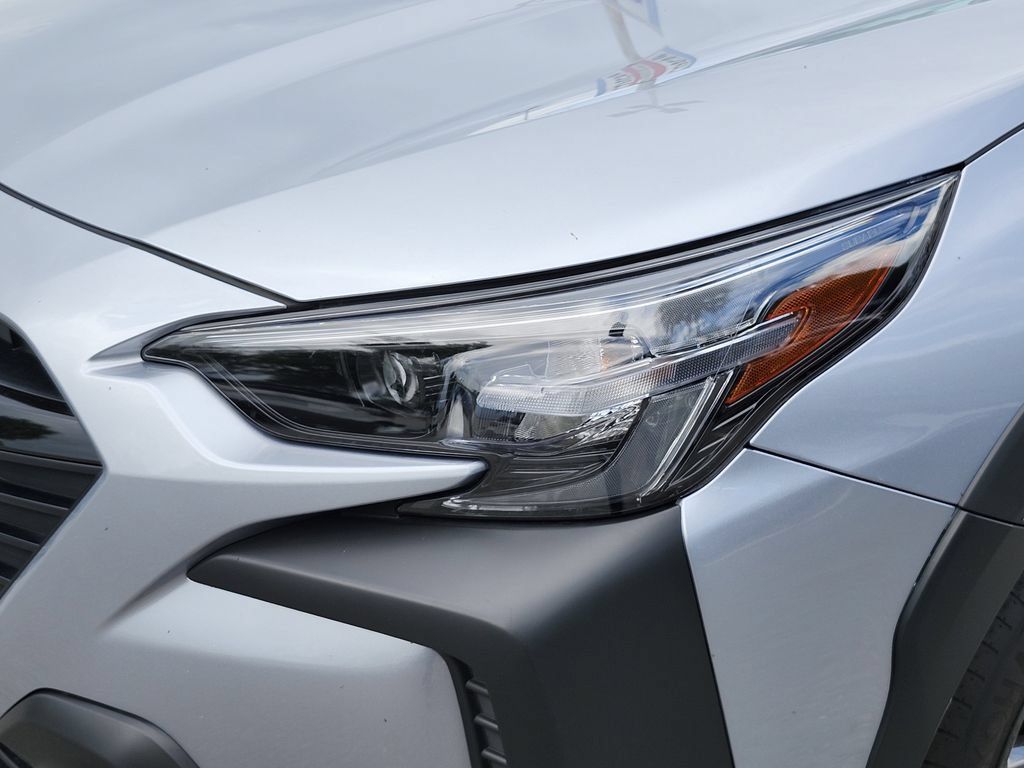 Used 2025 Subaru Outback Onyx Edition AWD/4WD image 6