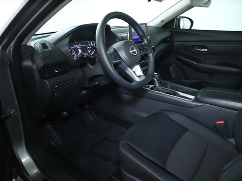 Certified 2024 Nissan Sentra SV FWD image 17
