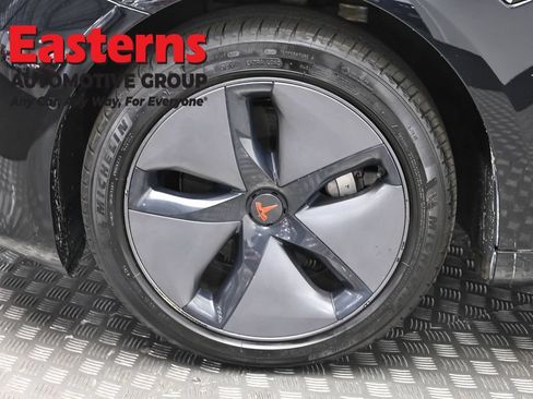 Used 2018 Tesla Model 3 RWD image 25