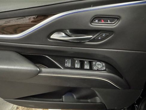 Used 2022 Cadillac Escalade Sport Platinum w/ LPO, ONYX Package image 9