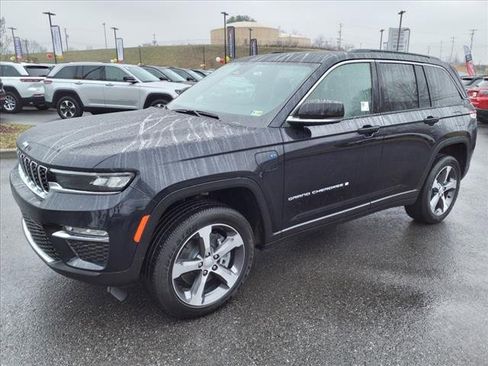 New 2024 Jeep Grand Cherokee Limited 4xe image 8