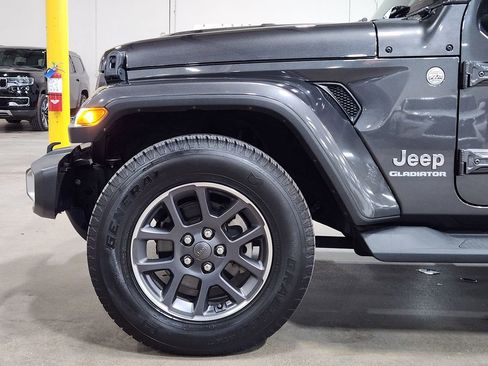 Used 2021 Jeep Gladiator Overland image 5