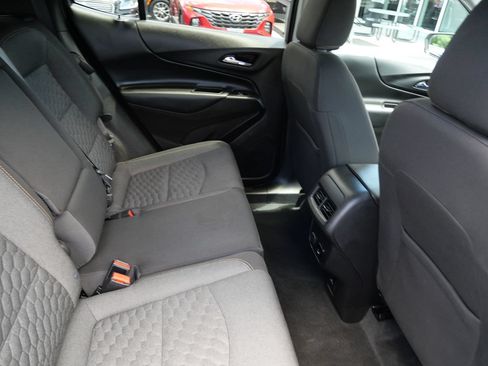 Used 2018 Chevrolet Equinox LT w/ Sun & Infotainment Package AWD/4WD image 23