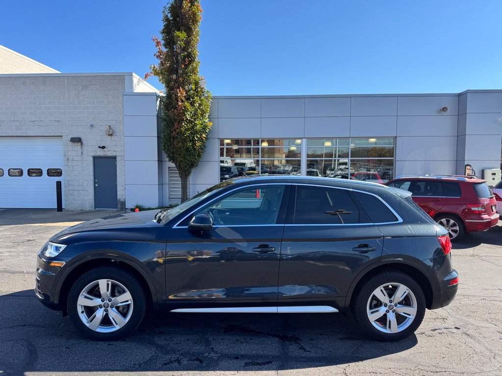 Used 2018 Audi Q5 2.0T Premium Plus w/ Premium Plus Package AWD/4WD image 1