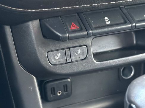 Used 2022 GMC Canyon Elevation w/ Elevation Premium Package image 15