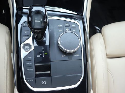 Used 2019 BMW 330i Sedan w/ Premium Package image 32