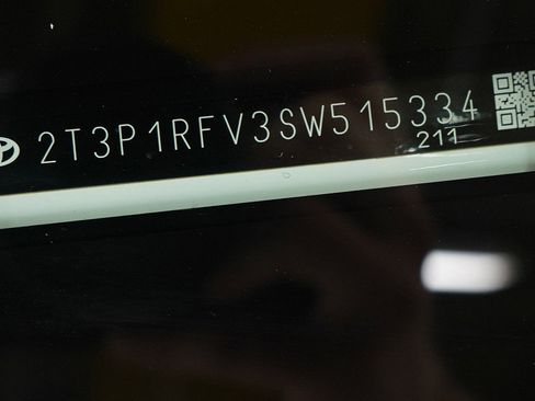 Used 2025 Toyota RAV4 XLE w/ Convenience Package image 31