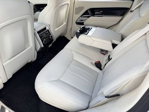 New 2026 Land Rover Range Rover SE image 15