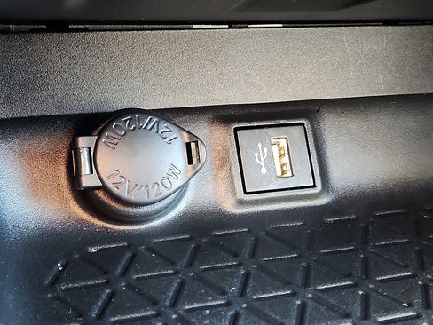 Used 2023 Toyota RAV4 LE image 24