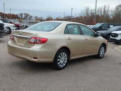 Used 2013 Toyota Corolla LE image 8