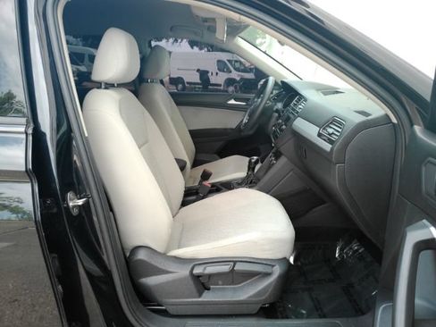 Used 2021 Volkswagen Tiguan S FWD image 21