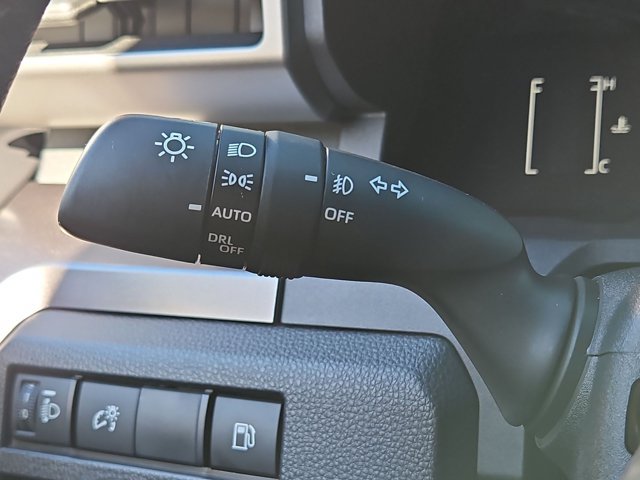 Used 2025 Toyota 4Runner SR5 AWD/4WD image 16