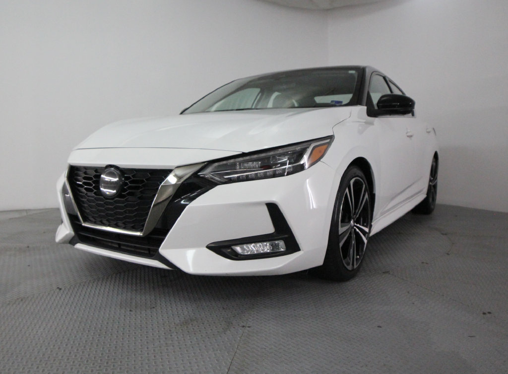 Used 2022 Nissan Sentra SR w/ SR Premium Package FWD image 3