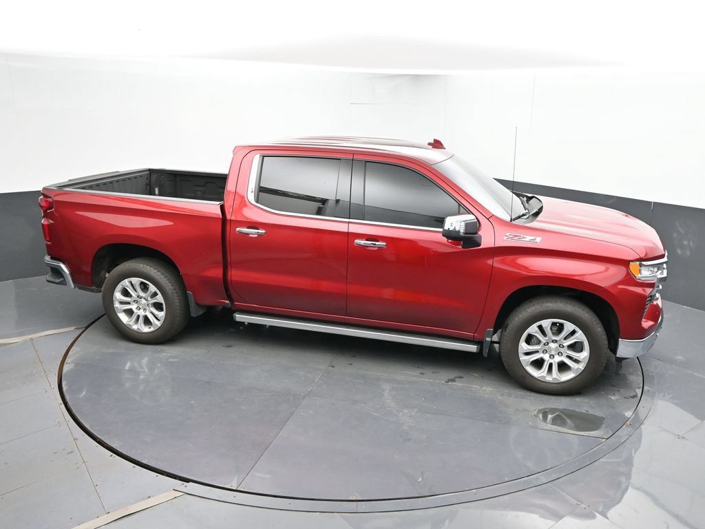 Used 2023 Chevrolet Silverado 1500 LTZ w/ Technology Package AWD/4WD image 30