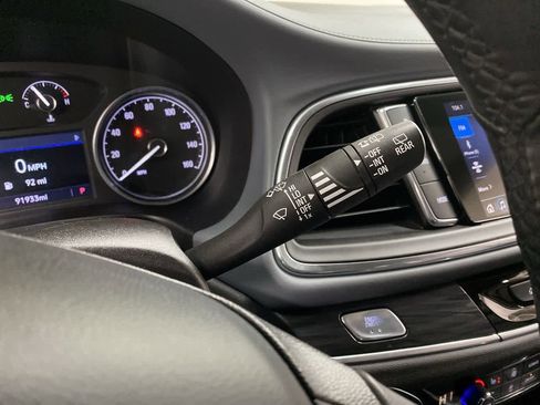 Used 2020 Buick Enclave Premium w/ Sun and Sites Package image 23