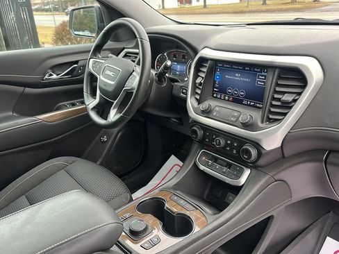 Used 2023 GMC Acadia SLE w/ Driver Convenience Package FWD image 19