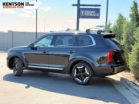 Used 2025 Kia Telluride S AWD/4WD image 3