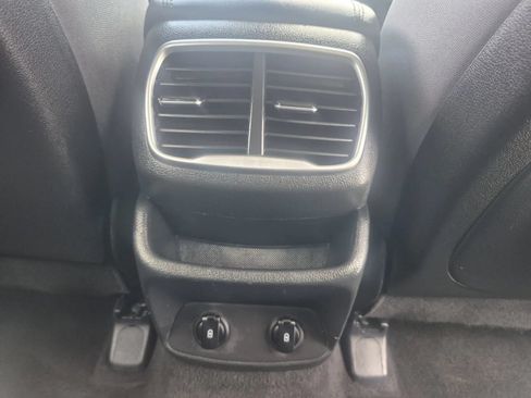 Used 2020 Hyundai Santa Fe SEL w/ Convenience Package FWD image 21