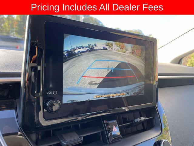 Used 2025 Toyota Corolla LE FWD image 32