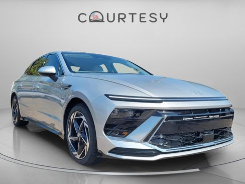 New 2025 Hyundai Sonata SEL image 4