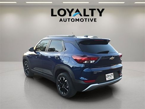 Used 2023 Chevrolet TrailBlazer LT w/ Convenience Package image 3