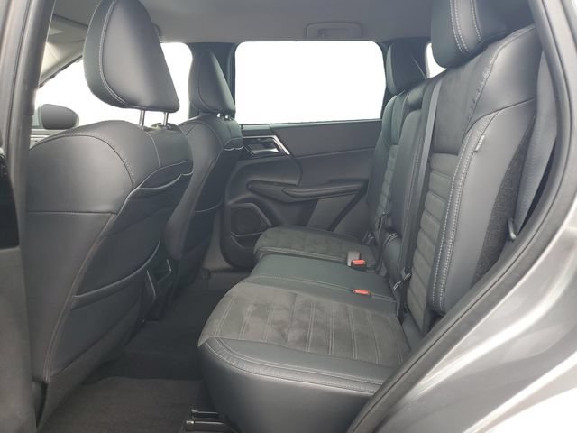 Used 2023 Mitsubishi Outlander SE FWD image 20