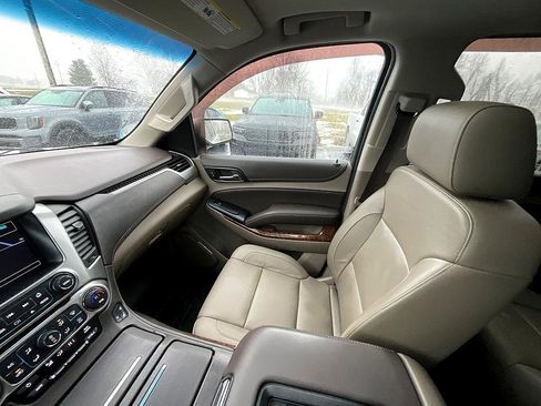 Used 2017 Chevrolet Suburban Premier image 29