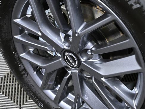 Certified 2025 Nissan Rogue S image 29