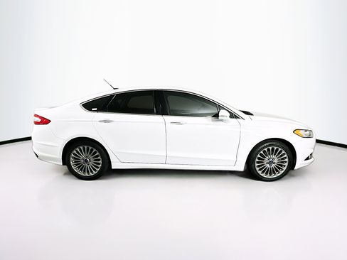 Used 2016 Ford Fusion Titanium FWD image 10