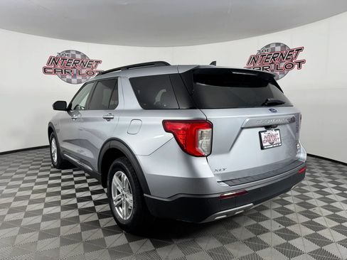 Used 2022 Ford Explorer XLT w/ Equipment Group 202A AWD/4WD image 5