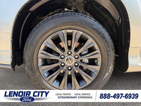 Used 2023 Lexus GX 460 Luxury w/ Sport Design Package AWD/4WD image 9