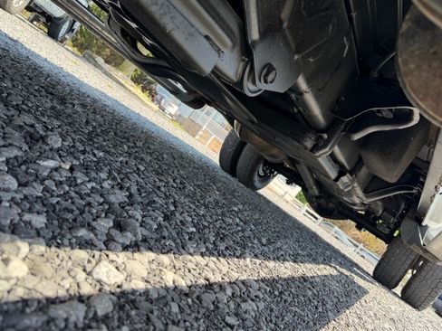 Used 2017 RAM 3500 Laramie AWD/4WD image 11