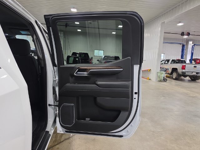 Used 2022 Chevrolet Silverado 1500 LT Trail Boss w/ Convenience Package II AWD/4WD image 28